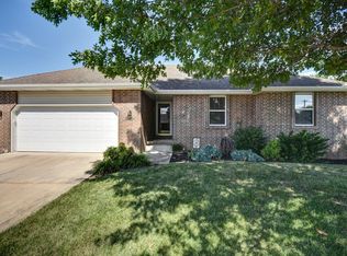 3671 W Vincent Dr, Springfield, MO 65810