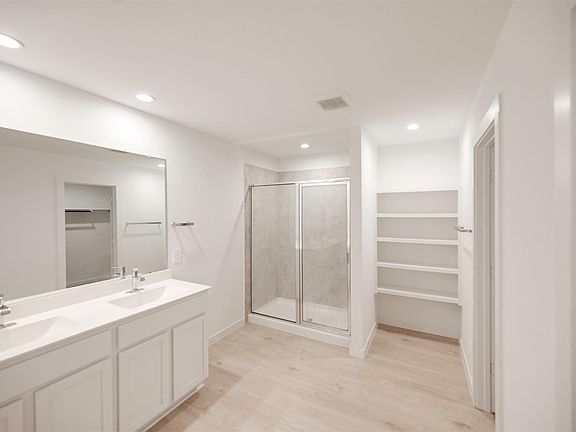 4th image of 31730 Hallington Hill Ln