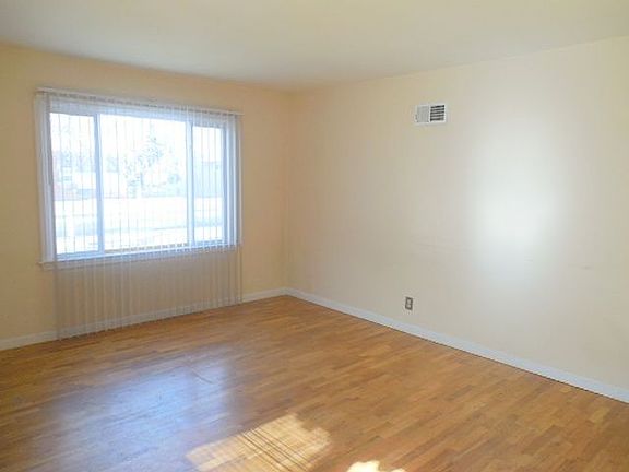 2nd image of 1115 12th St W
