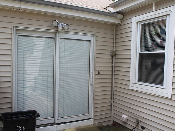 2nd image of 81 Parkway Dr Unit C