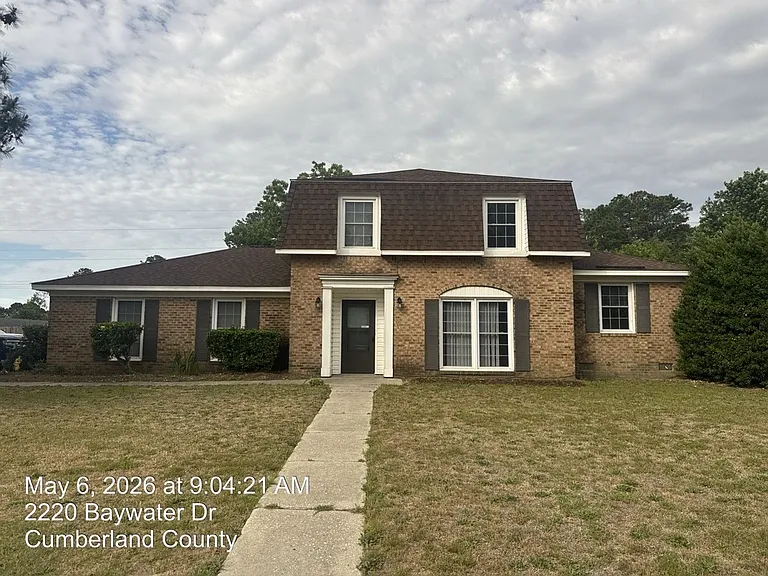 2220 Baywater Dr — Photo 1