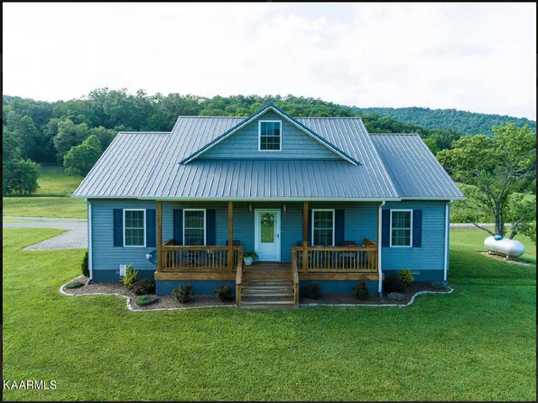 580 Elk Fork Rd, Pioneer, TN 37847