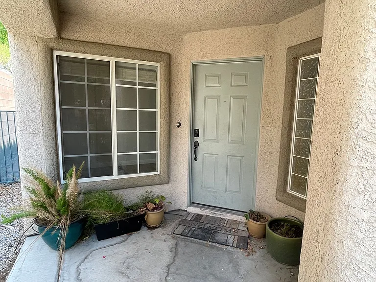 11016 Linden Leaf Ave — Photo 2