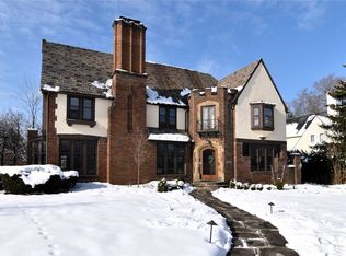 3030 Eaton Rd, Shaker Heights, OH 44122