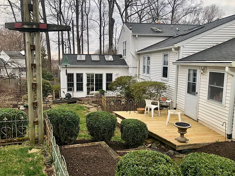 6364 Woodland Ridge Ct — Photo 3