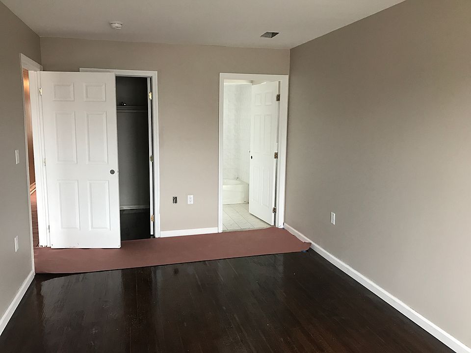 2nd image of 74 E Jersey St #2