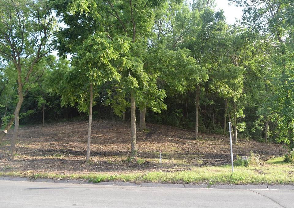 1st image of 512 Angel Ave NW