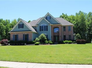 33315 Saint James Trl, Avon, OH 44011