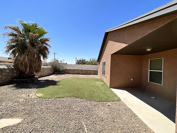 3rd image of 2736 Granite Rock Dr