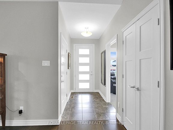 5th image of 219 McKenny St
