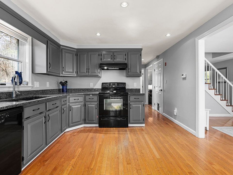 22 Wheelwright Drive, Lee, NH 03861 Zillow