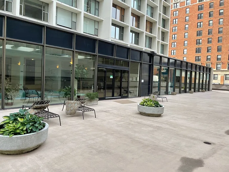 3200 N Lake Shore Dr #1510 — Photo 28
