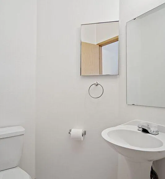 6304 Barstow Ln SE #4 — Photo 13