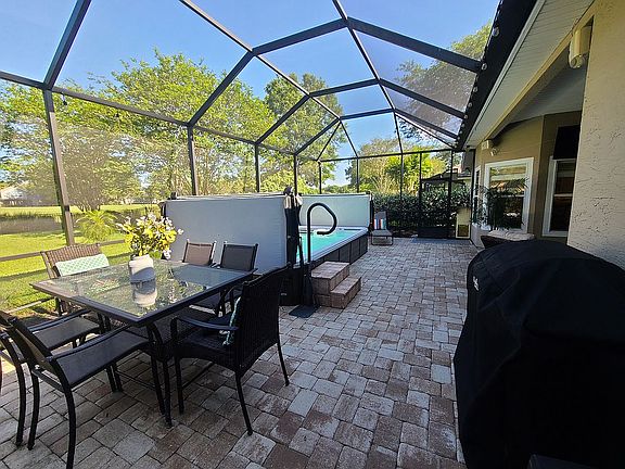 3rd image of 1552 Austin Ln