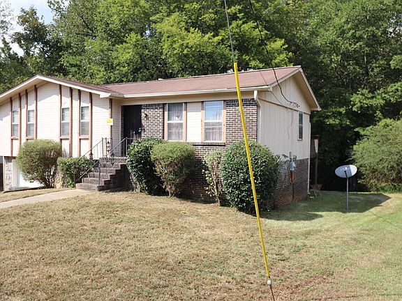 2nd image of 1164 Circle Trl