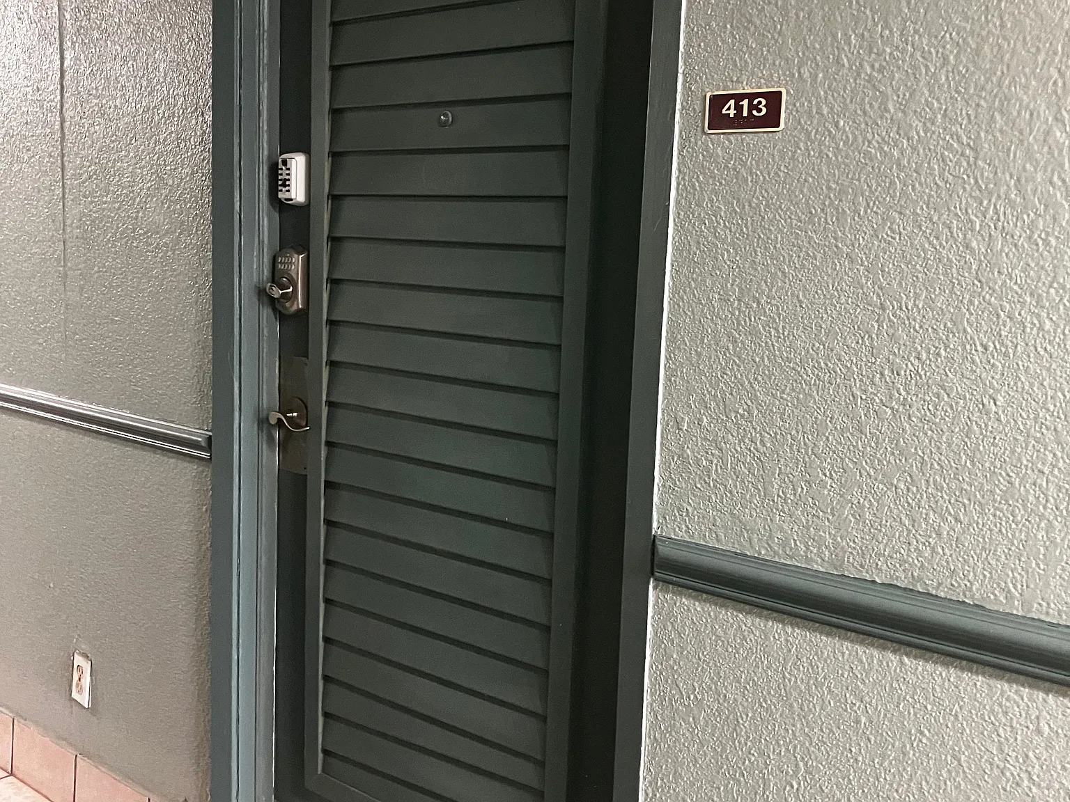 Studio, 430 sqft, $1,350 — Photo 2