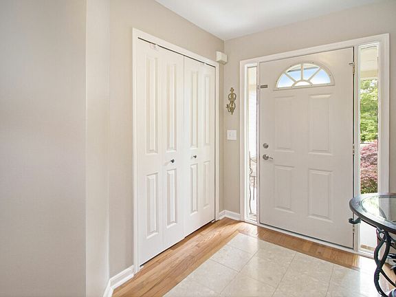 3rd image of 5953 Sunrise Dr