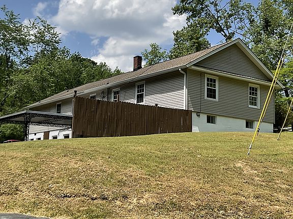 4th image of 5843 Happy Hollow Ln