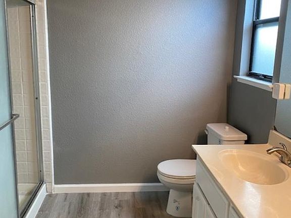 5th image of 307 Greenmore Way