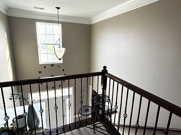 5th image of 9450 Woodbine Way