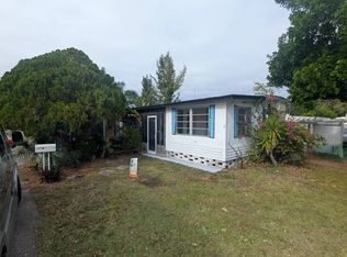 12840 Seminole Blvd, Largo, FL 33778