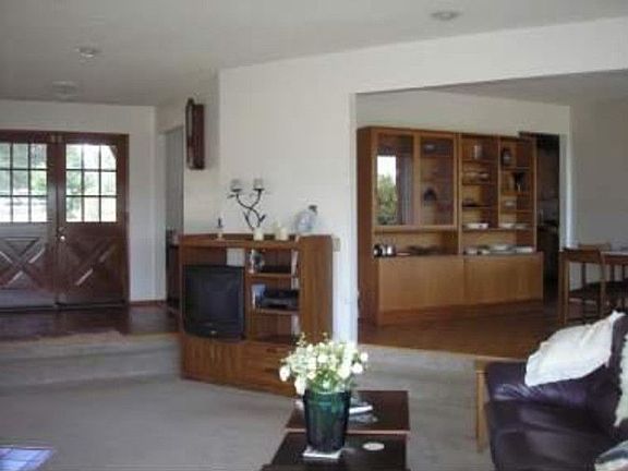 5th image of 1980 Cattail Ln