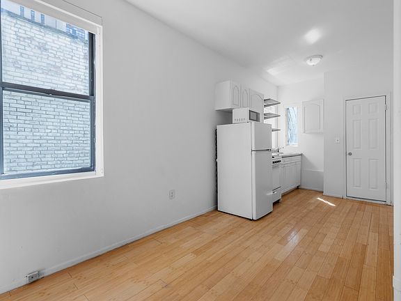 3rd image of 176 E 81st St APT 5D