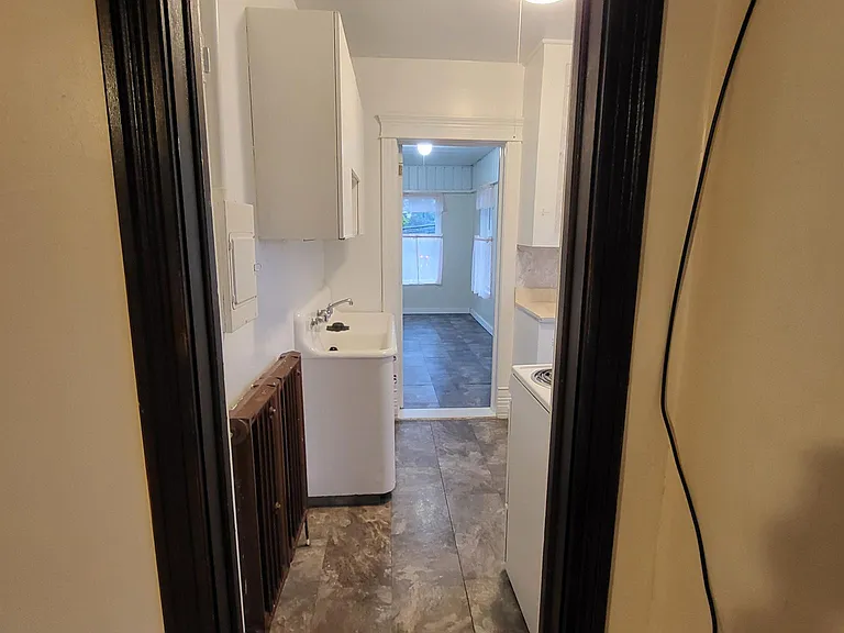 522 S Wilbur Ave #3 — Photo 2