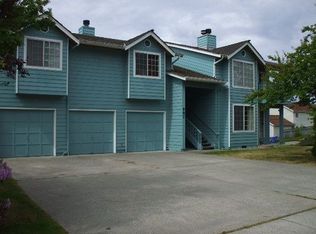 987 SW Barrington Dr APT 202, Oak Harbor, WA 98277