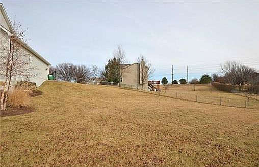 4th image of 15 Timber Creek Cir