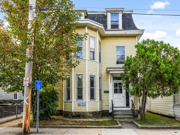 62 W 6th St, Lowell, MA 01850