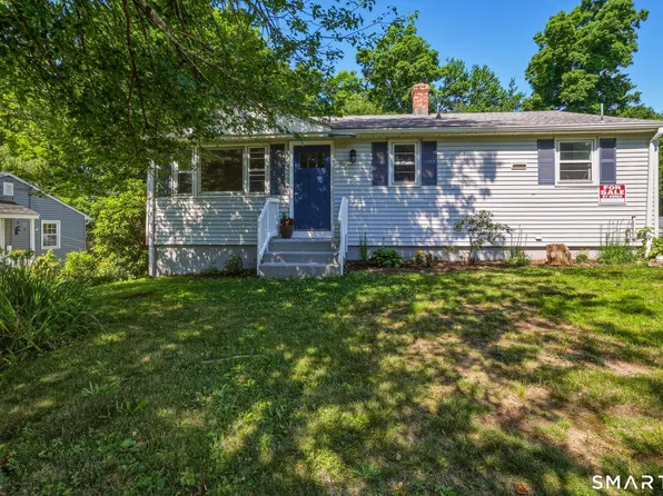 11 Chestnut Street, Plymouth, CT 06786