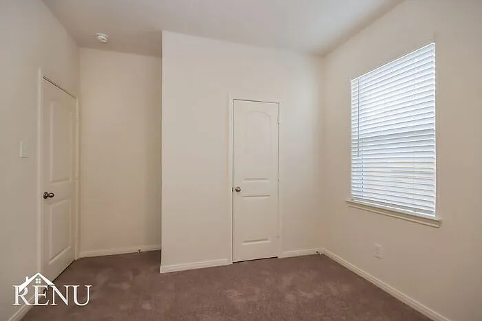 10458 Sweetwater Creek Dr — Photo 12