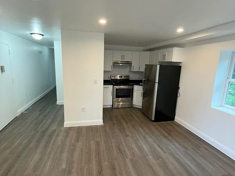 411 Prescott St #1 — Photo 7