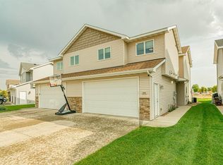 2456 Water Park Loop SE, Mandan, ND 58554