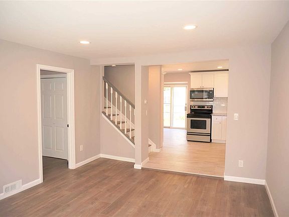 4th image of 145 Schmidt Ave