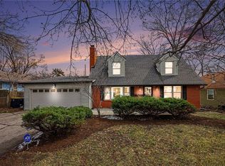 7711 Grand Ave, Kansas City, MO 64114
