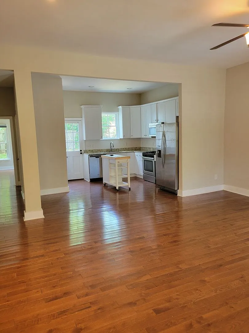 Charming 3br 2ba Home near Downtown Raleigh! Available Now! — Photo 3