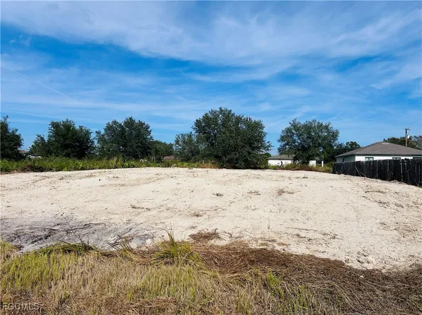 2610 58th St W, Lehigh Acres, FL 33971