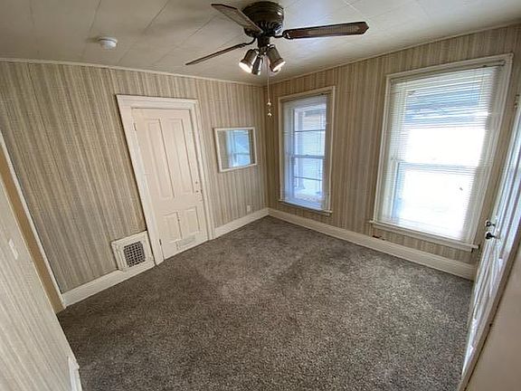 5th image of 156 Cherry St #B