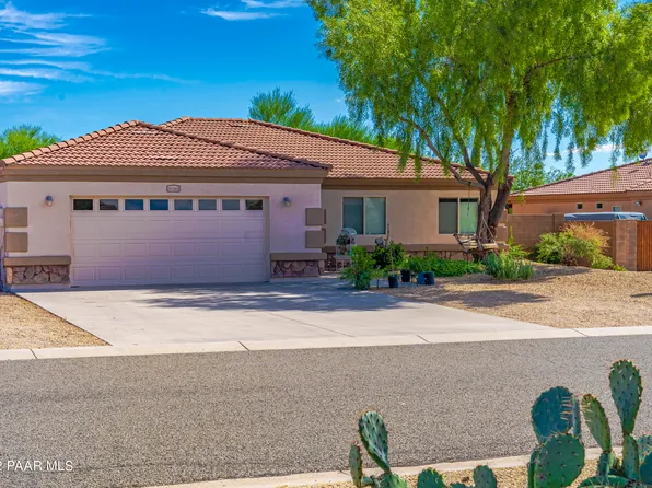 26365 S Nora Ln, Congress, AZ 85332