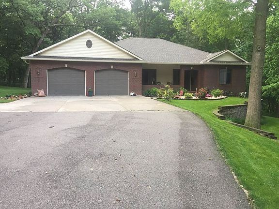 2nd image of 54885 Emerald Ln