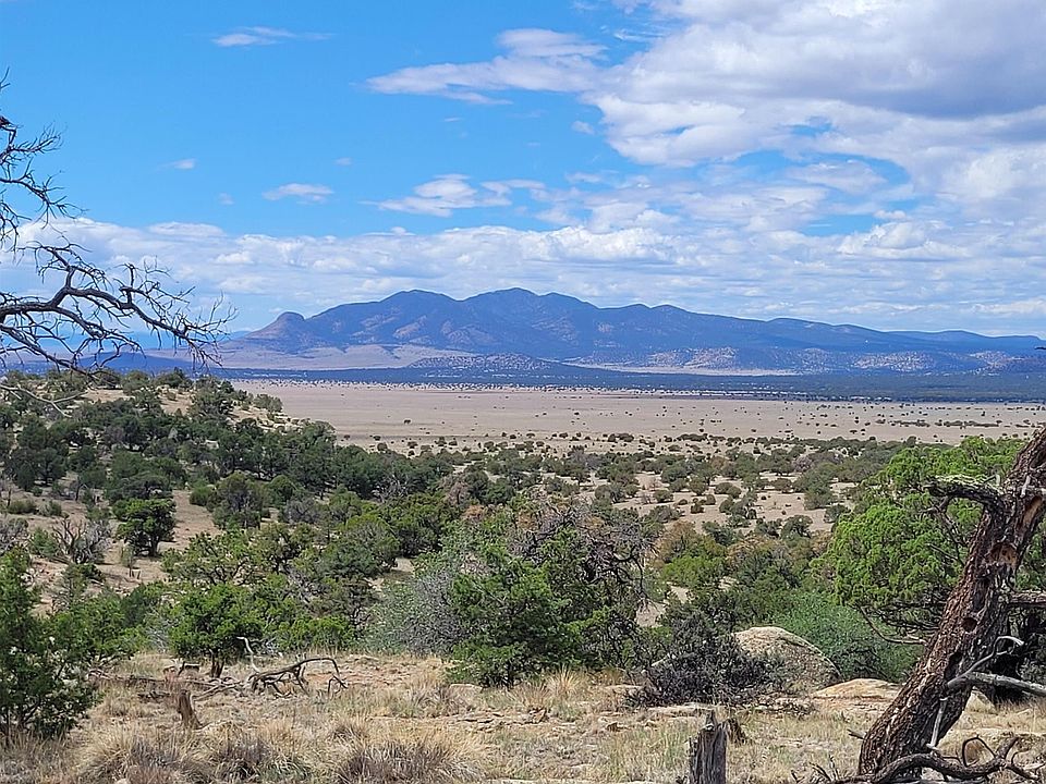 1st image of Lookout Cir