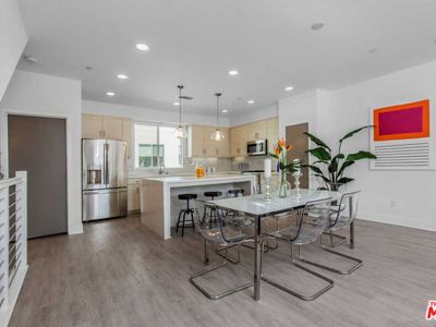 6070 W Studio Ct, Los Angeles, CA, 90038