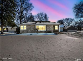 616 Cole Rd, Monroe, MI 48162