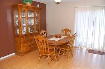3rd image of 1437 N Willowbrook Dr