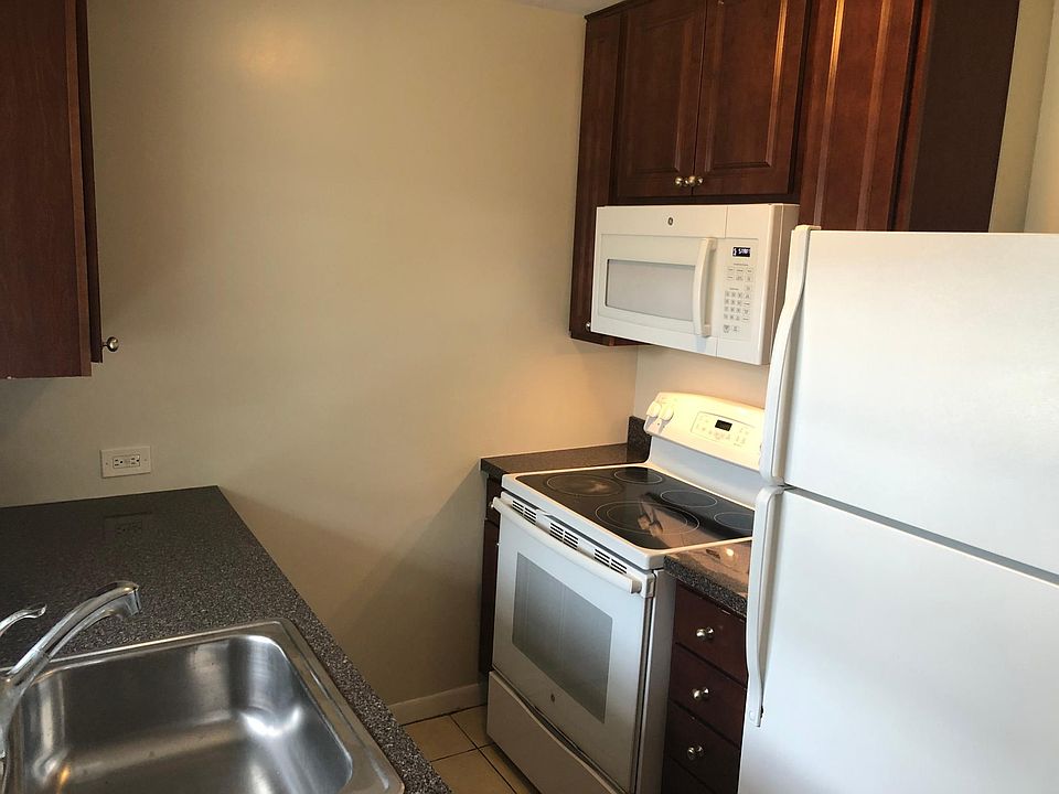 1st image of 6107 N Cicero Ave APT 7