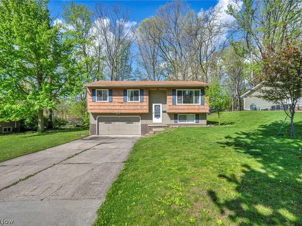 9446 Concord Cir, Twinsburg, OH 44087