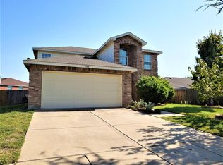 700 Wild Prairie Dr, Arlington, TX 76002