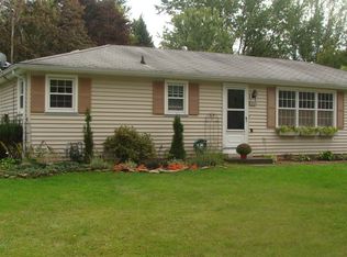 777 Warren Dr, East Aurora, NY 14052